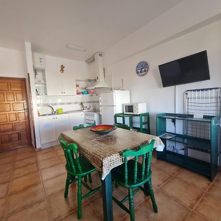 Apartamento "El Muelle" En El Centro Y Playa De Corralejo Apartment Luaran gambar